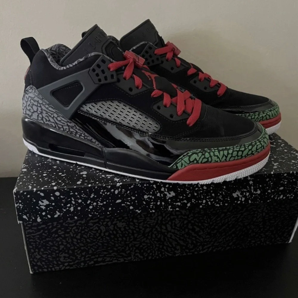 Air Jordan Spiz’ike Low  Worn Once 10.5.
